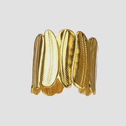 Anillo Cuff Plumas Doradas.